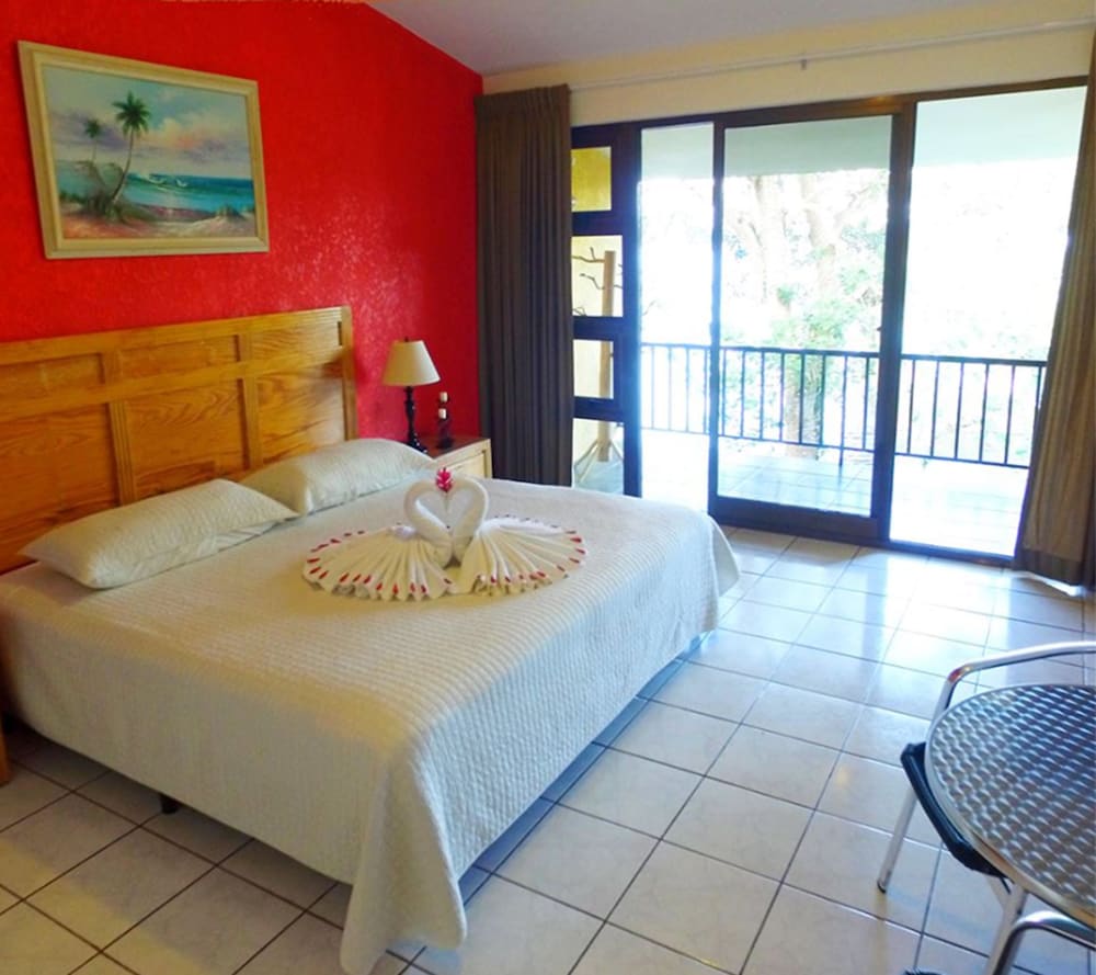 San Pedro Vacations - Hotel Mansion del Rio - Property Image 5