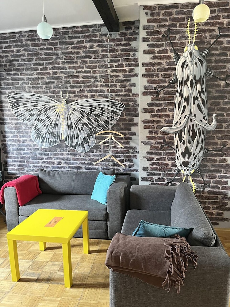 Homeplanet Hostel