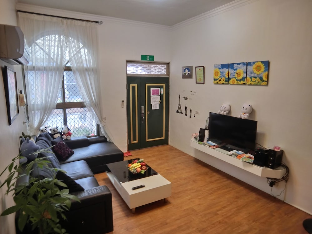 Luodong Shanghewu homestay