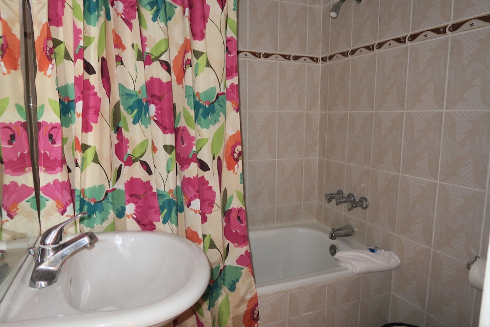 Enchanted Villas and Guest House