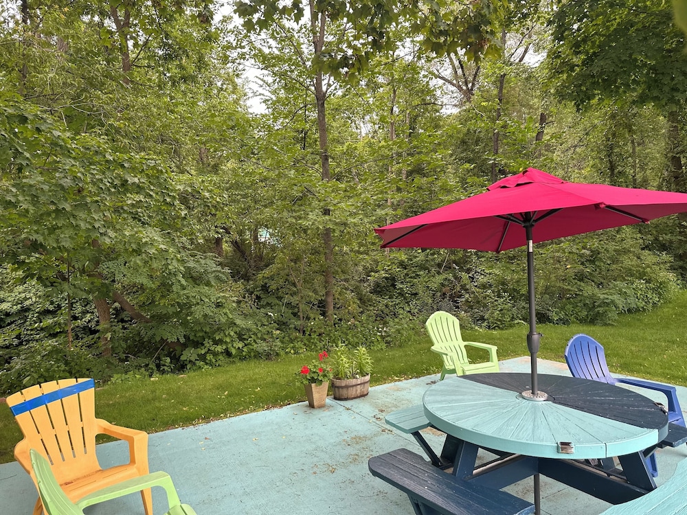 Cozy Corner Motel