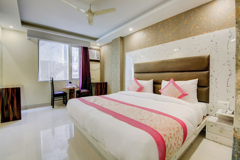 Hotel Mahipalpur Village-Delhi Airport