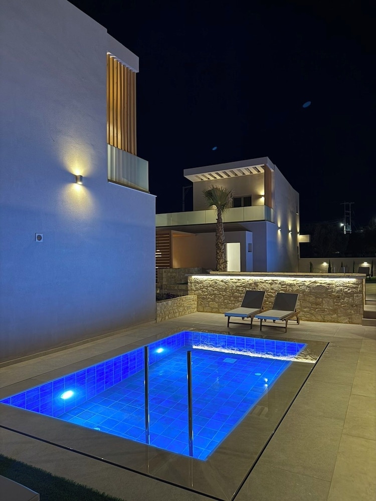Lumina Sense Villas