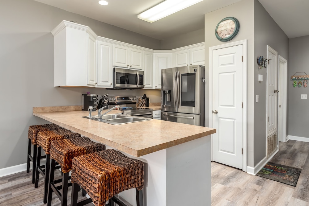 Bayou Heron #2b - 1514 Cadillac 2 Bedroom Condo