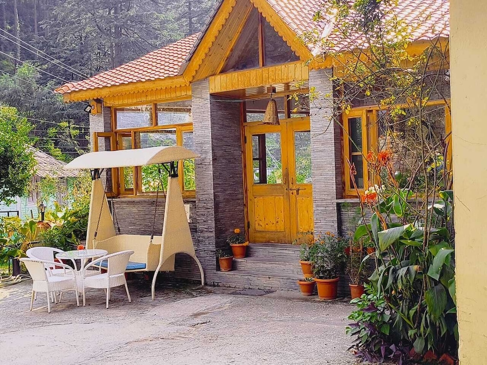 Hotel Purnima River View