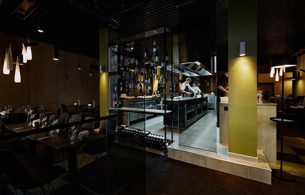 Mayfair Hotel Tunneln 50