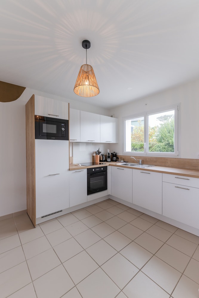 Holiday Home in Porspoder Near Plage du Bourg