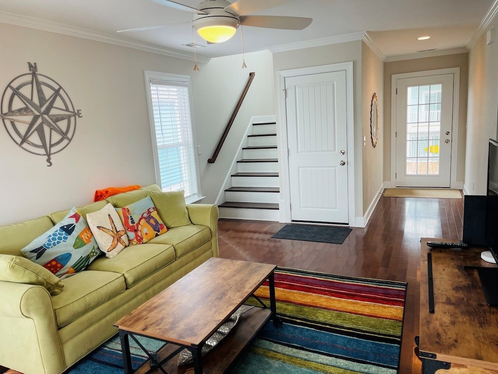 Compass Rose 4 Bedroom Home by RedAwning