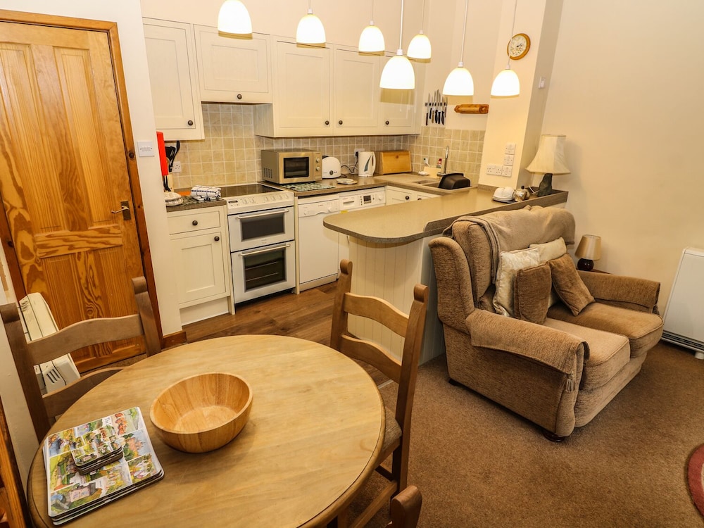 Juniper Cottage view 4