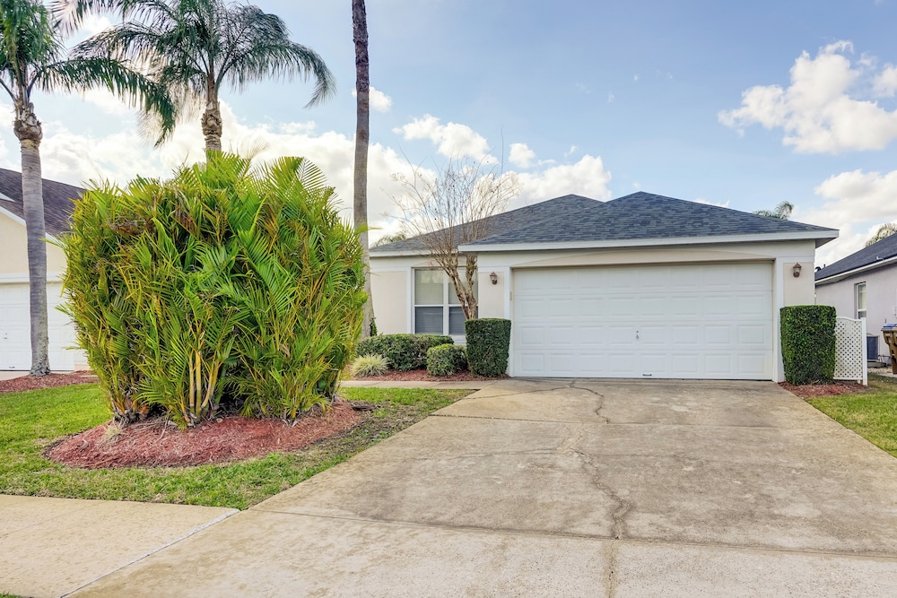 9 Mi to Disney: Home w/ Pool Table & Water Views!