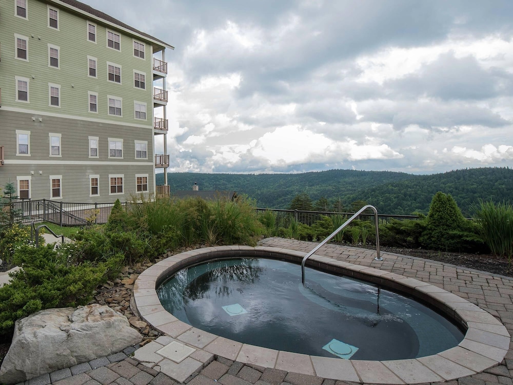 1 Br: Soaring Eagle 109 view 2