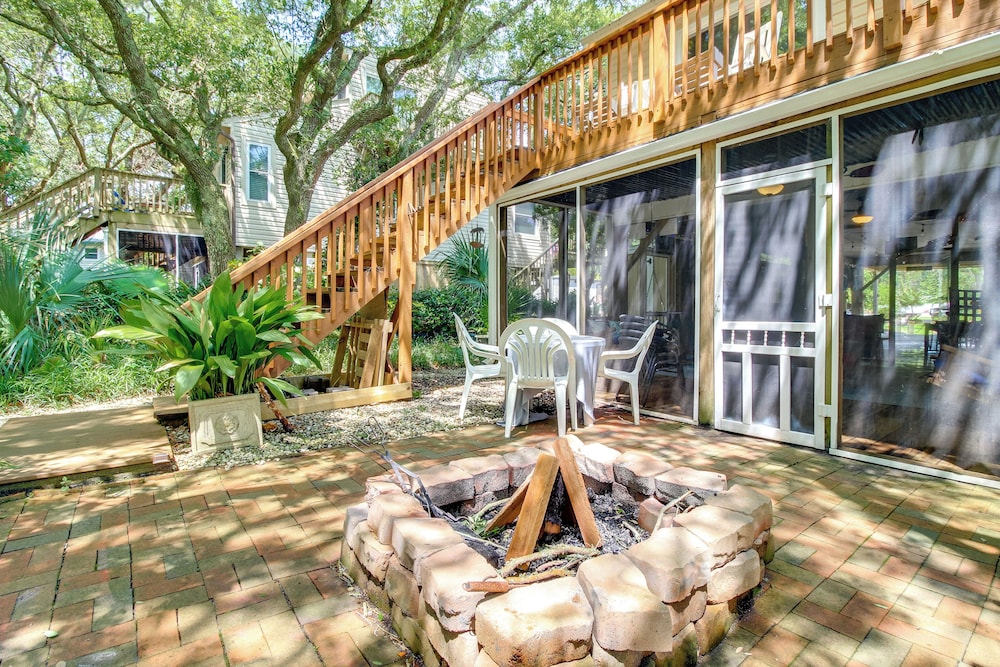 Walk to North Topsail Shores: Beach House w/ Gear!