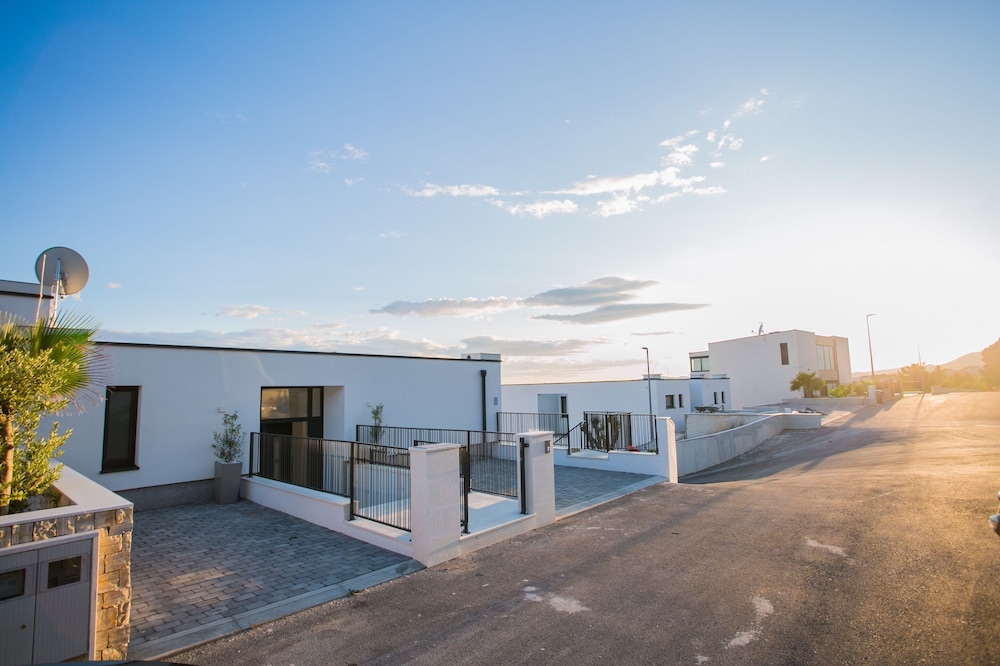The Olive Exclusive holiday home view 4