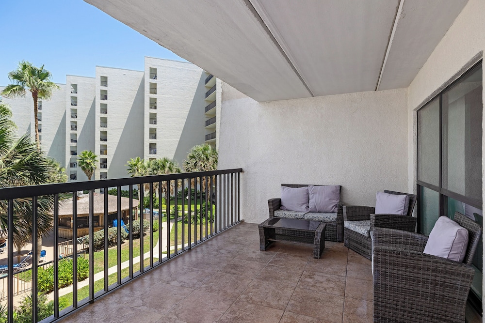 Steps to Pool & Beach: South Padre Island Retreat!