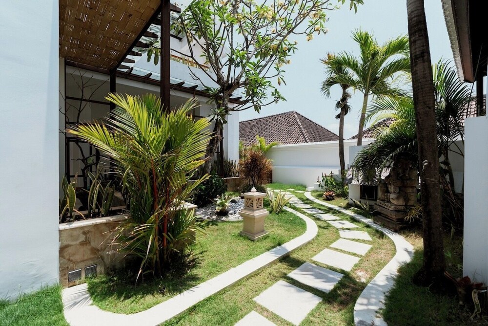 Nalas Villa