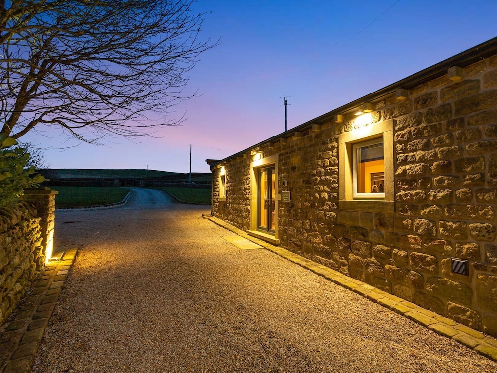 The Old Shippon Mews view 3