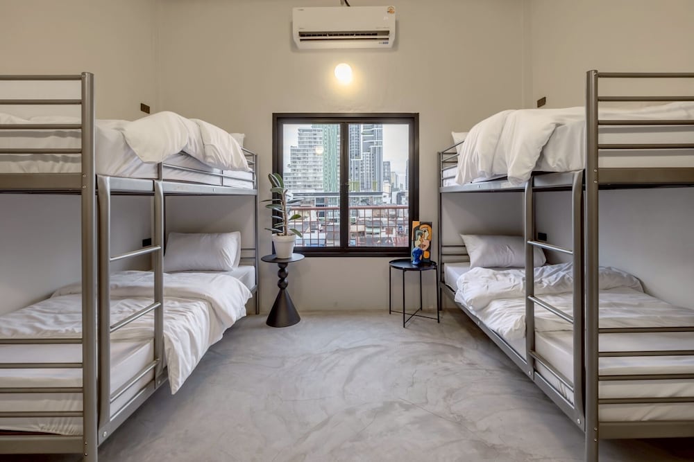 Morn Samyan Hostel