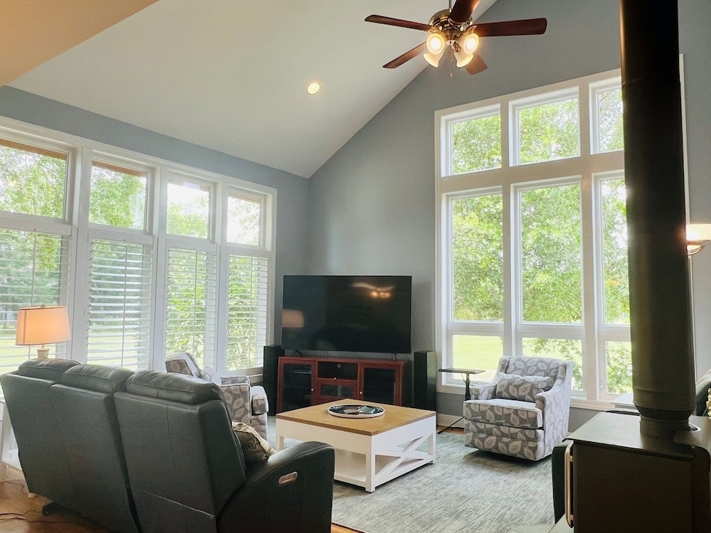 Fairway To Heaven 3 Bedroom Home by RedAwning view 5