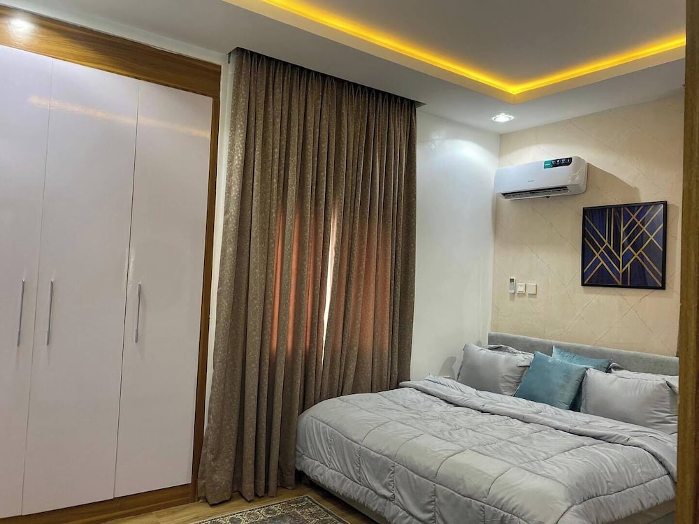 Nissi Apartment