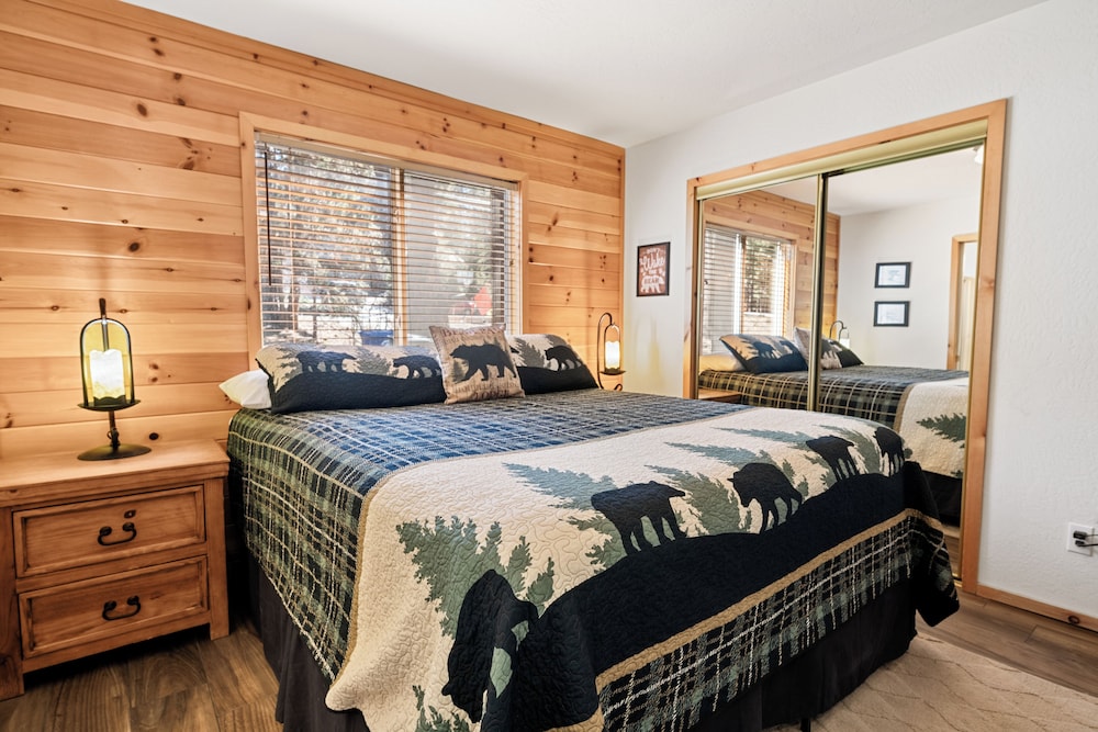 Catalina Creekside Cabin