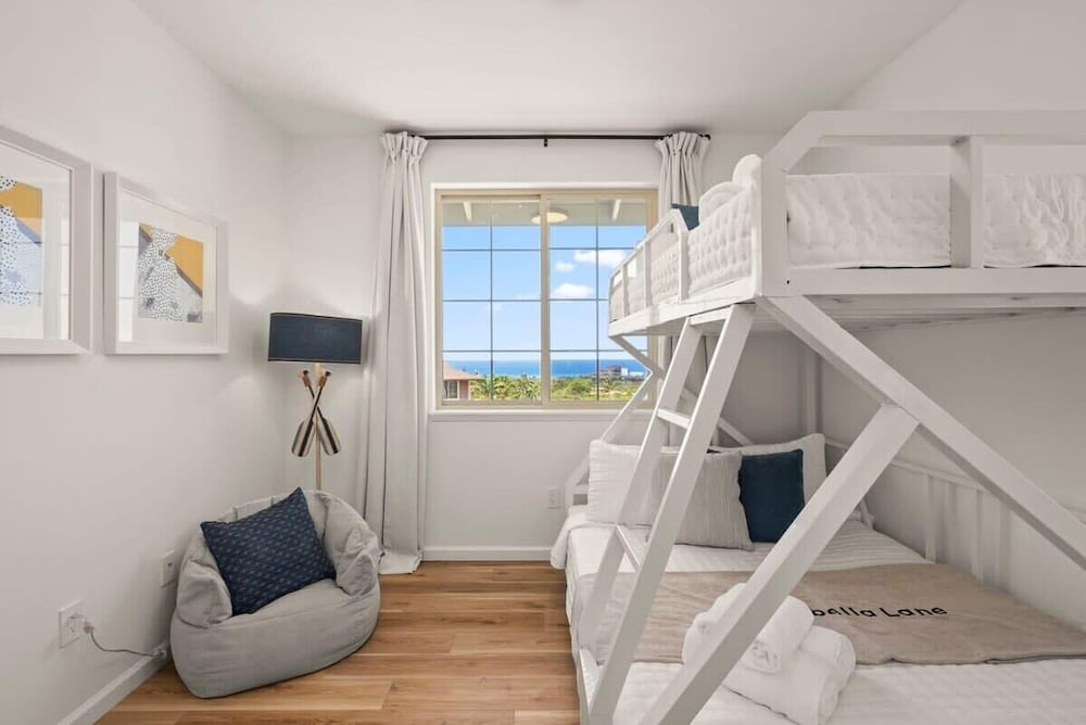 @ Marbella Lane - Paradise Point Close to Beaches
