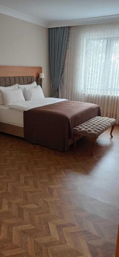 Ak Life Otel & Suit - Image 18