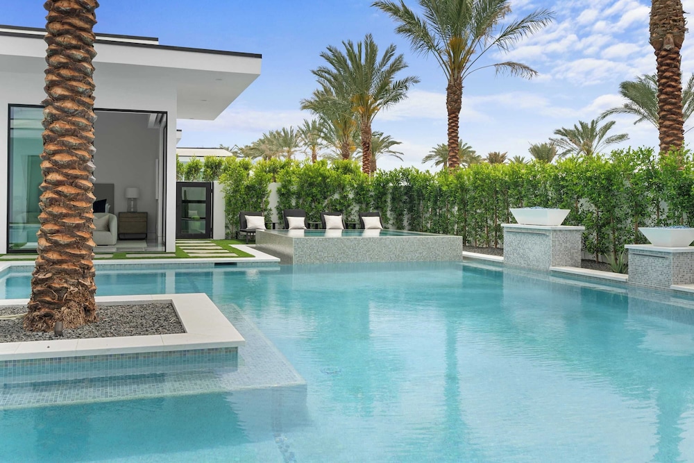 Villa Sleeps 17 w/ Pool, Firepit, Putting Green Bravo Villa 3 by Avantstay