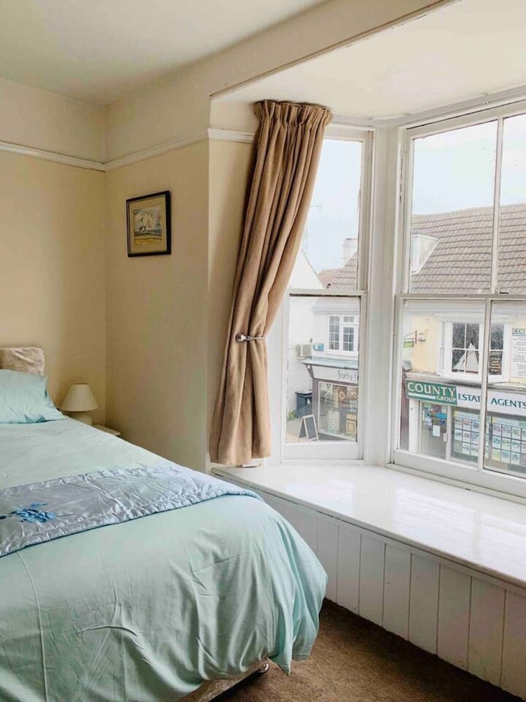 The Studio - Oxford Street Whitstable view 2