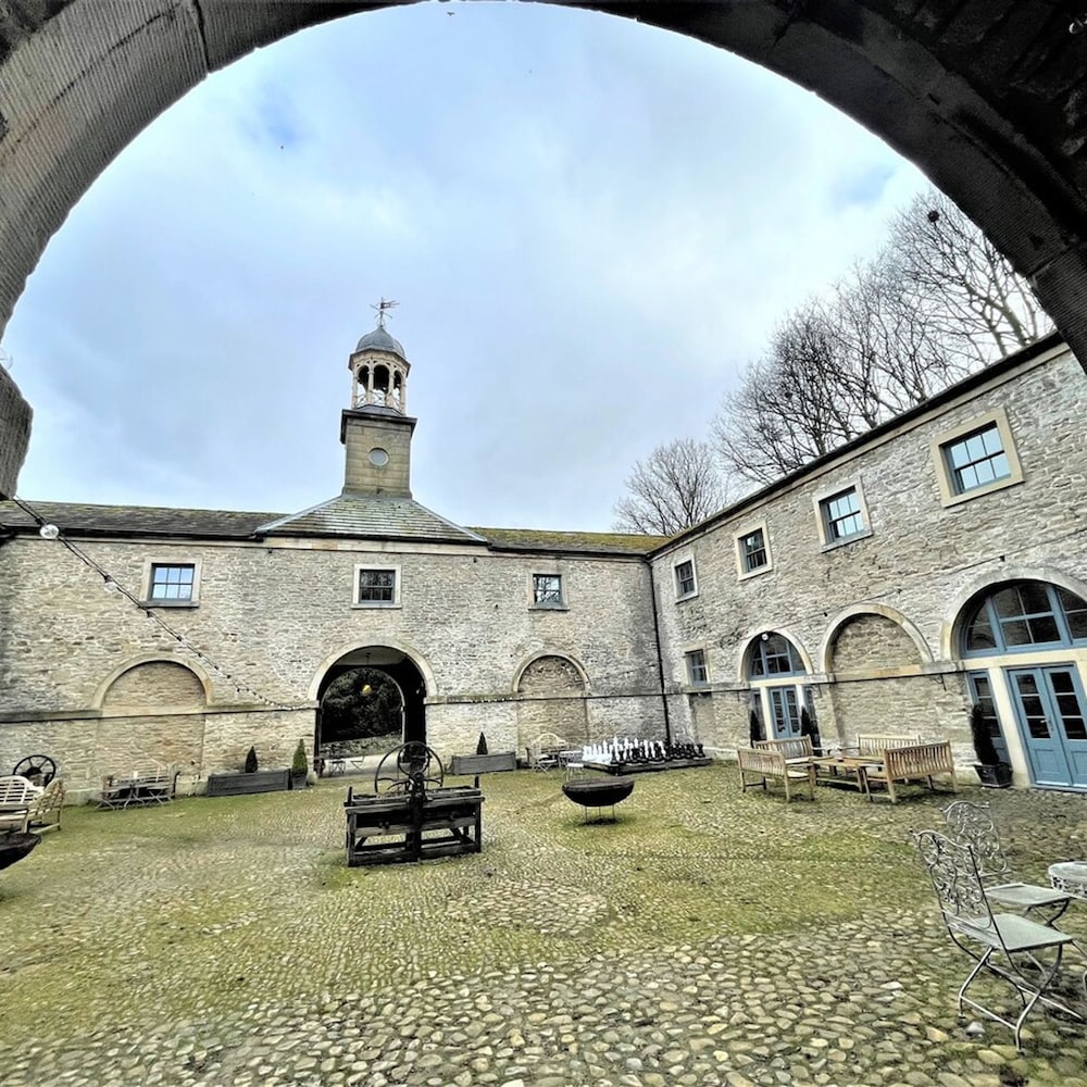Photo 8