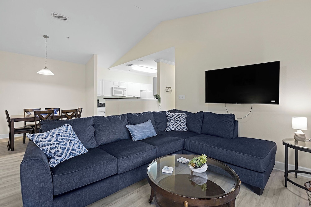 Park Avenue 214 by Southern Vacation Rentals