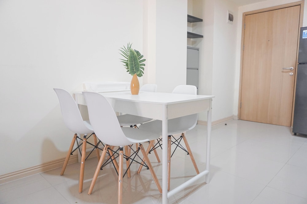 New Furnished 2BR with Office Room at Meikarta Apartment