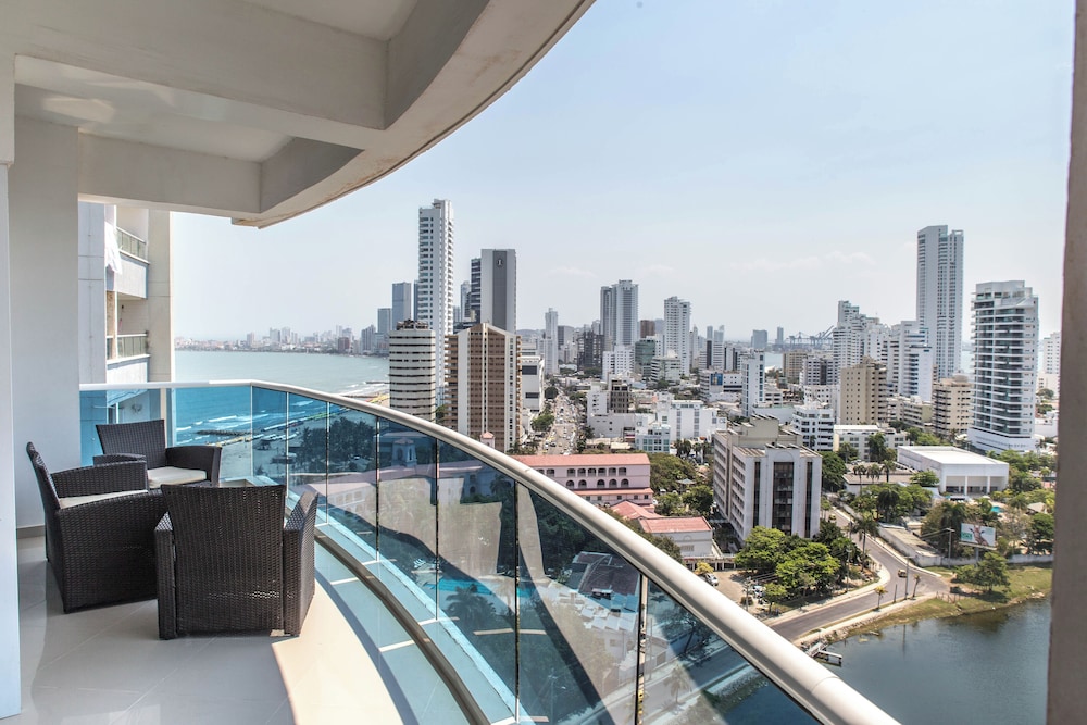 Photo 11 sur 89 de Apartamentos Unik Cartagena Edificio Poseidón