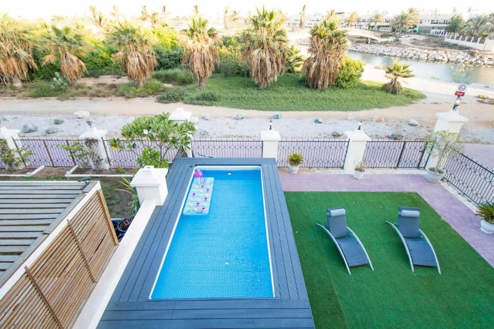 Fairways 5 Bedroom Villa With Plunge Pool And Bbq