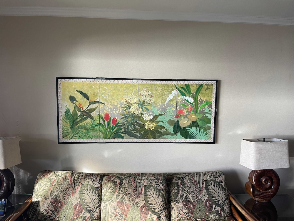 Whale Watching From Artist Inspired Retreat 2 Oceanfront Lanais AC
