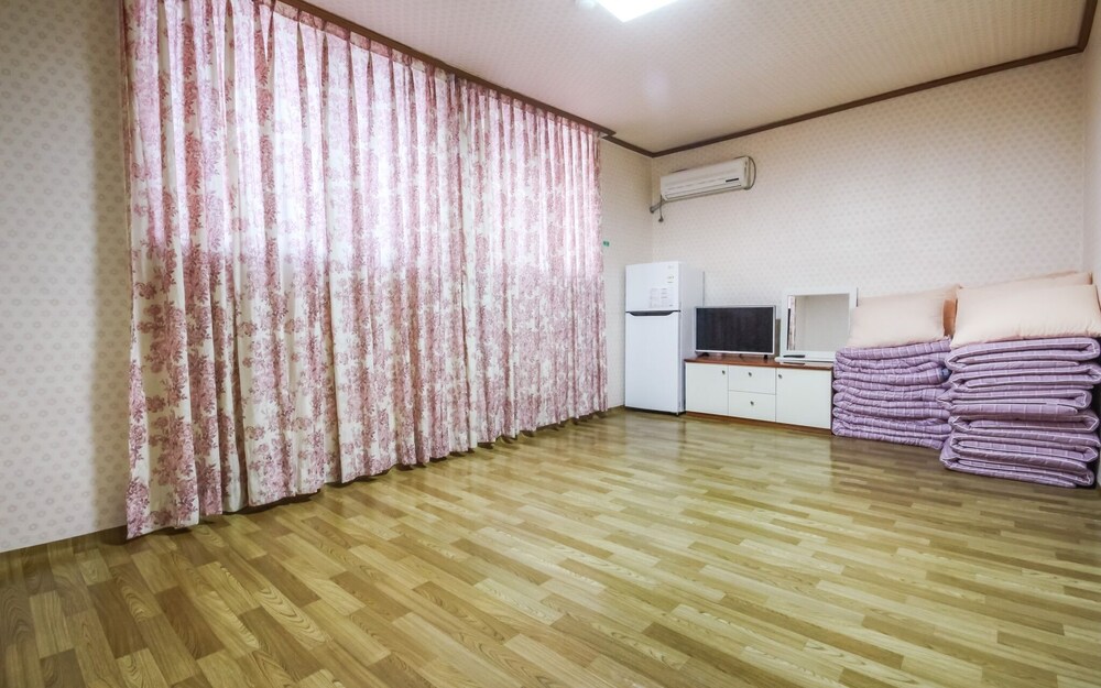 Muju VIP Pension view 2