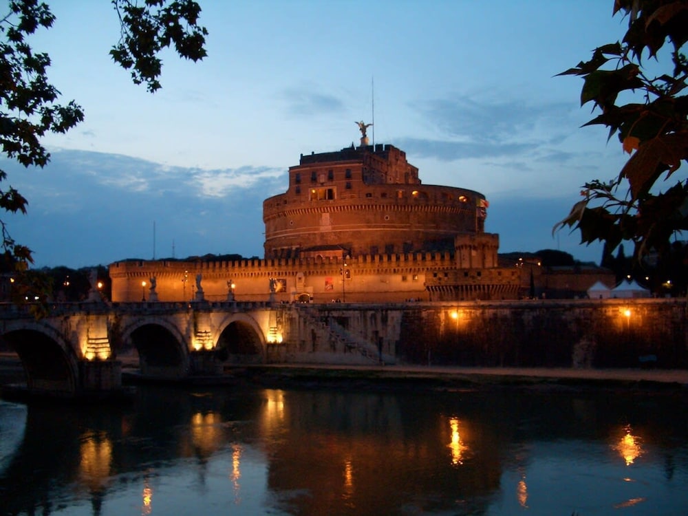 Rome an Aristocratic Apartment in Historic Palace Near the Piazza Navona