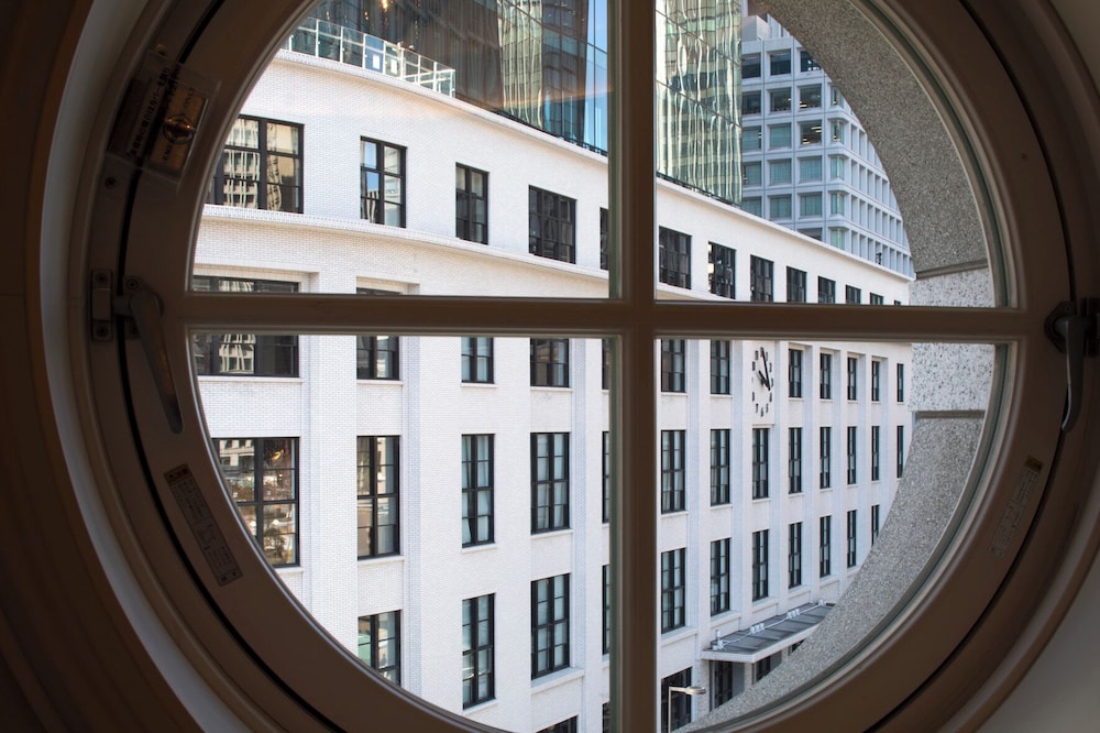 The Tokyo Station Hotel 65