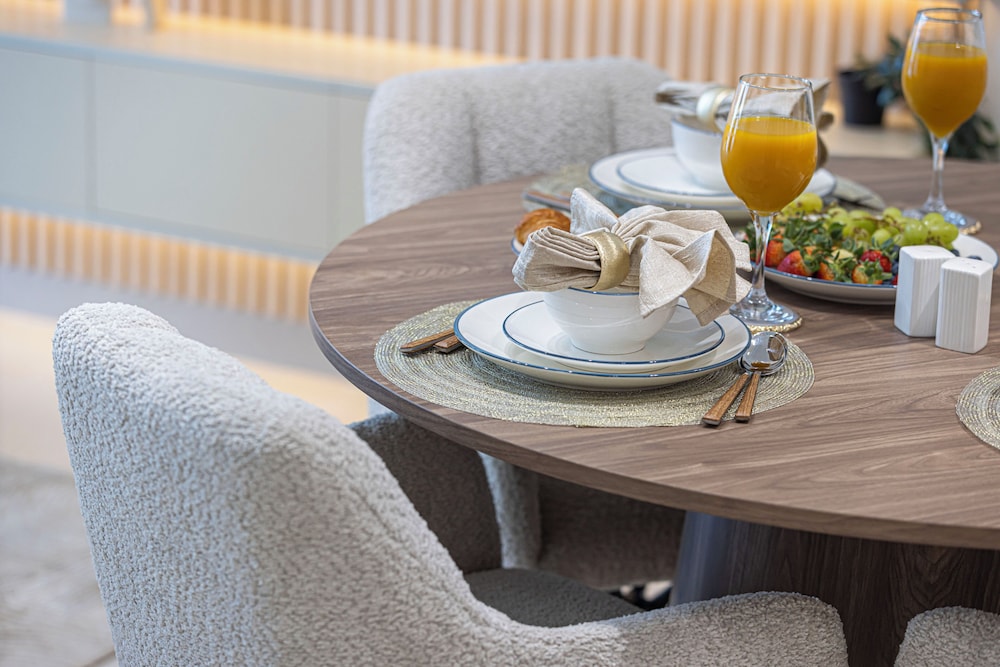 Binghatti Suites by Hostiva - City View