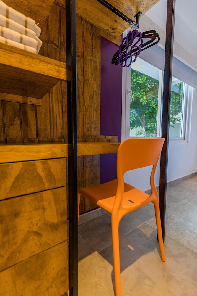 Boca Catalina 2 Boca Catalina Modern 2bd-2bath-steps to Beach
