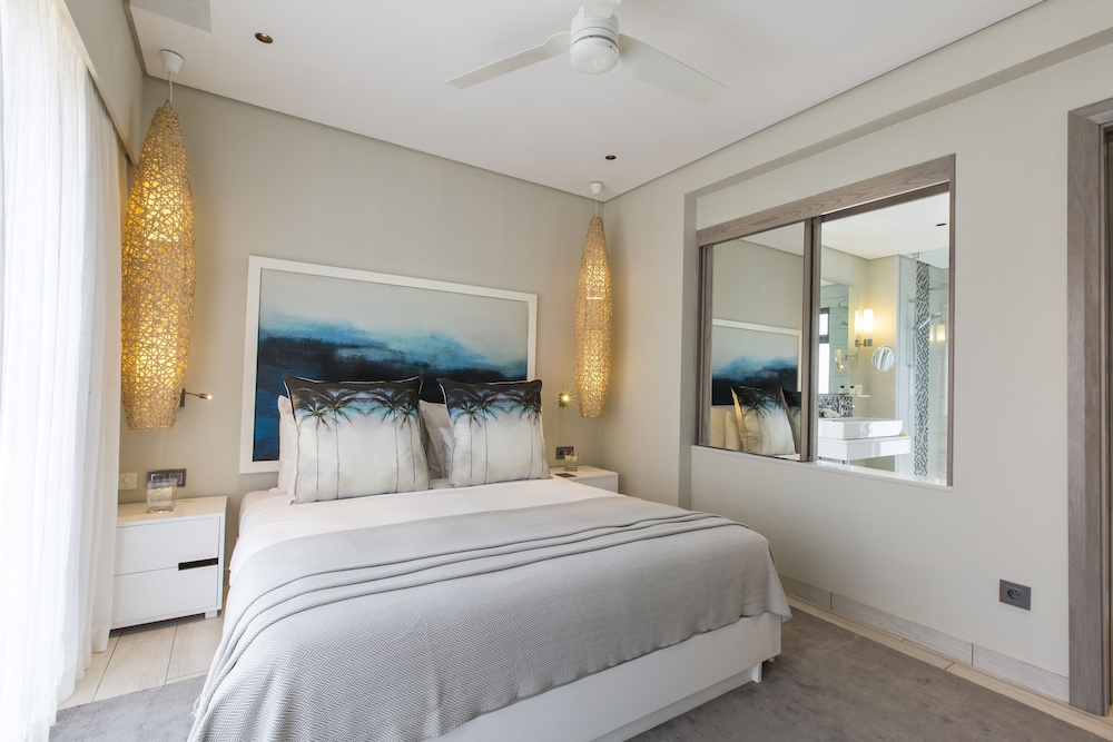 The Bay Club at Anahita view 5