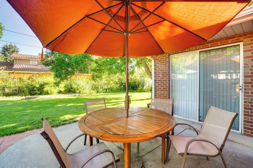 7 Mi to Coors Field: Denver Apt w/ Patio!