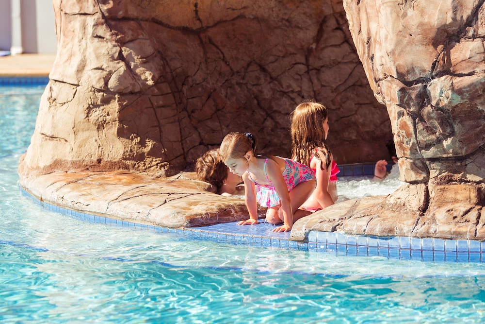 Tindarra Resort
