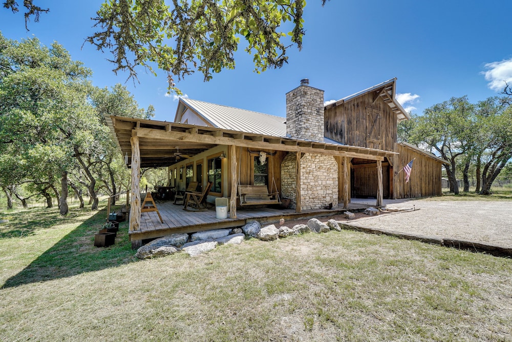 Swim, Hike & Unwind: Serene Hill Country Retreat