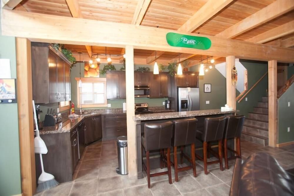 Snow Ridge by Apex Accommodations-4