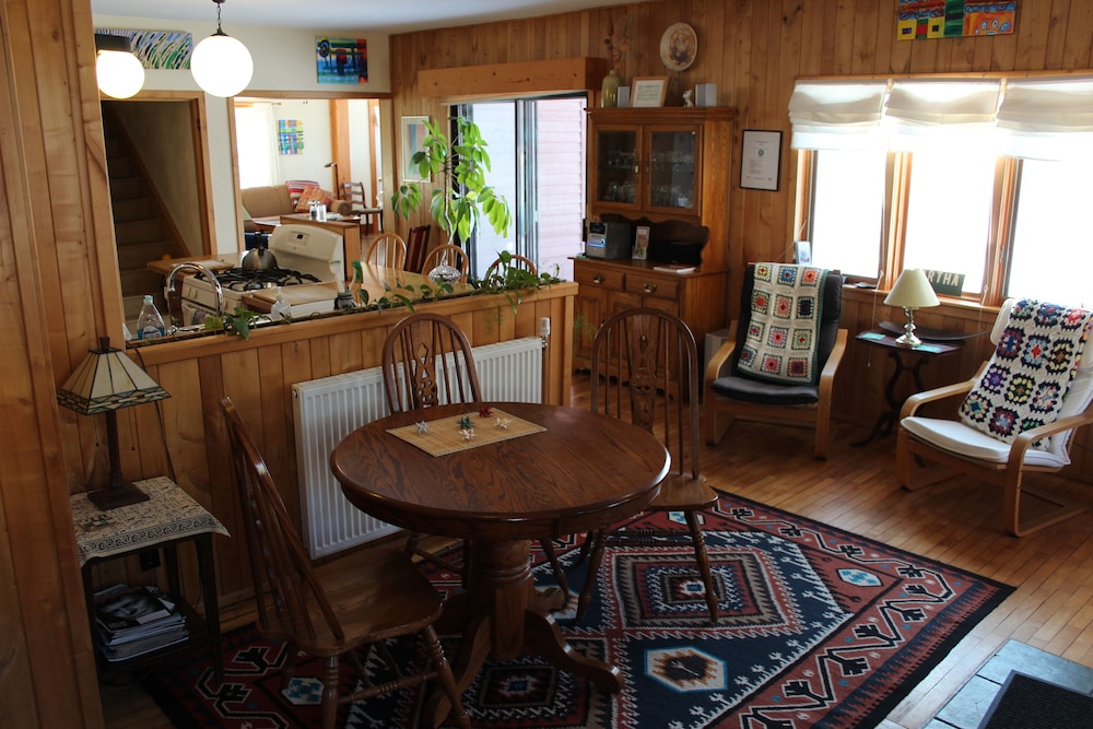 Stevens Point Vacations - Artha Bed and Breakfast - Property Image 2