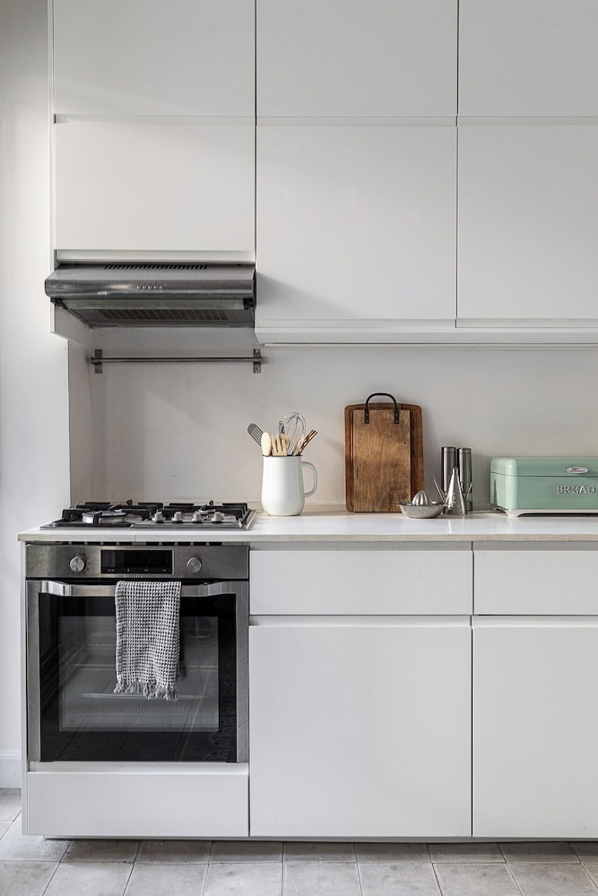 The Gem of Neve Tzedek by Sea N' Rent