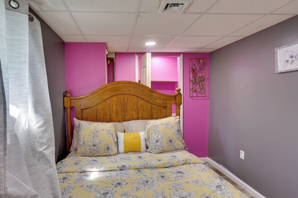 9 Mi to Midtown: Convenient Harrisburg Apt