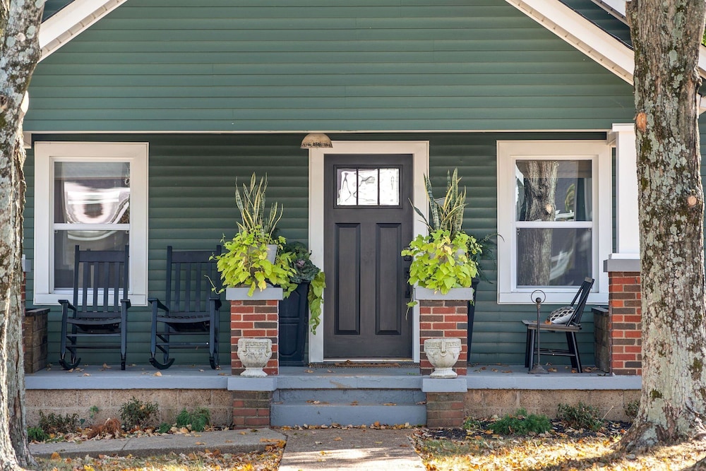 The Pink & Old Clarksville House