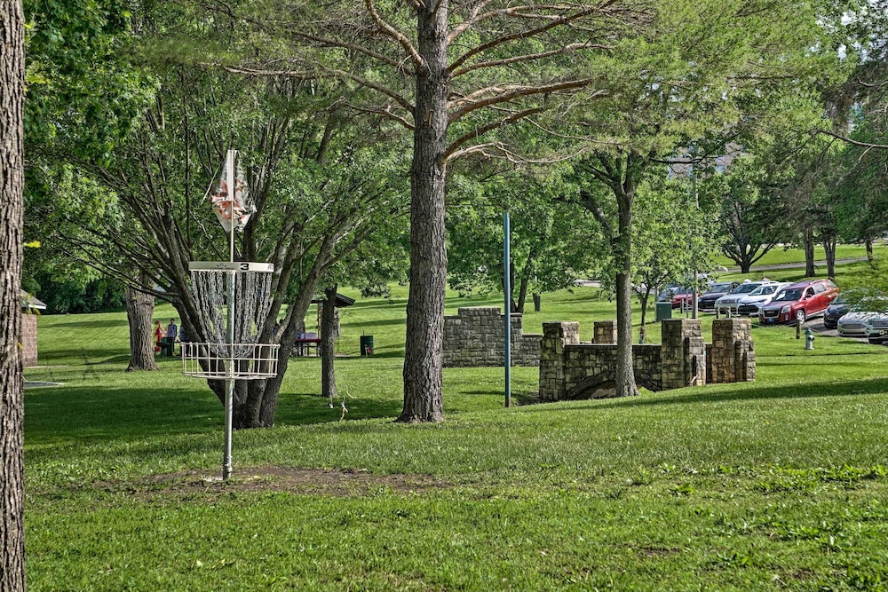 Emporia Vacations - Cute Emporia House - Mins to Downtown  Esu! - Property Image 9