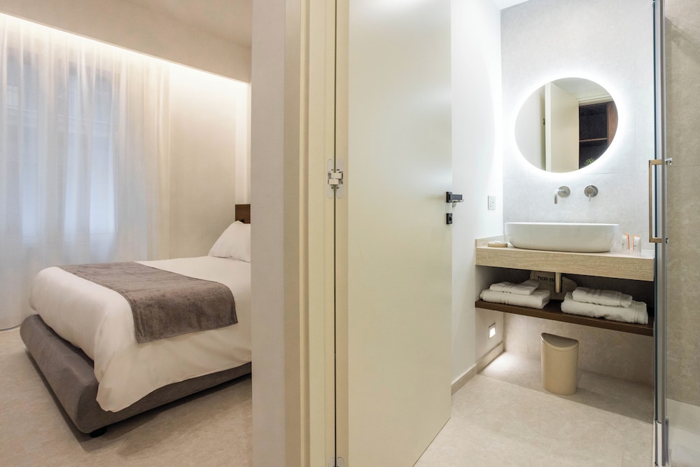Nora's Suites